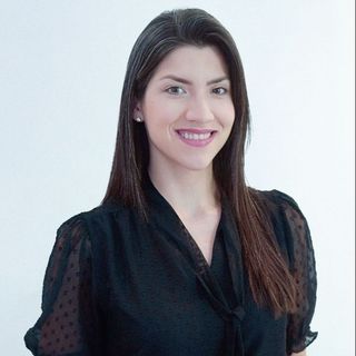 Ampliar imagem: Gabriela Ximena Via Reque Cortes, Endocrinologista São Paulo