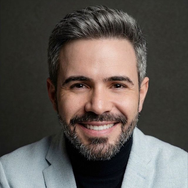 Vinícius Tiola, Psicólogo São Paulo