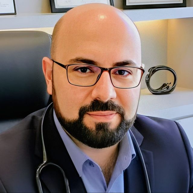 Marcus Vinicius Mohilla Salomão, Médico clínico geral Jacareí