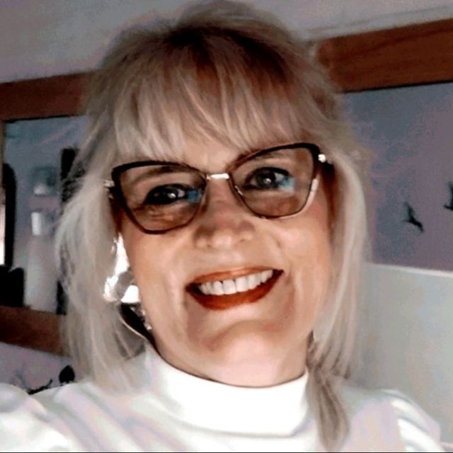 Laura E  Burgos, Psicólogo Villa Adelina