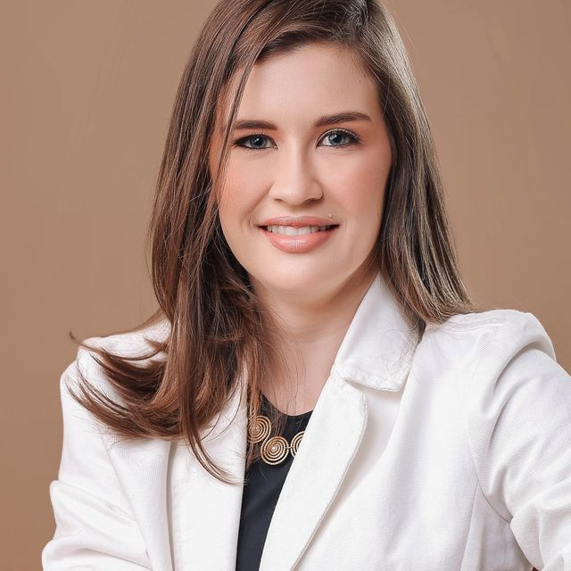 Camilla Ferreira Magalhães Franco, Coloproctologista Palmas