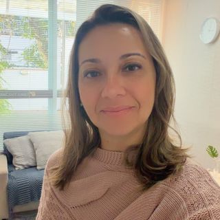 Dra. Yara Chinato