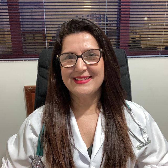 Elaine Carneiro Dos Santos, Neurologista Resende
