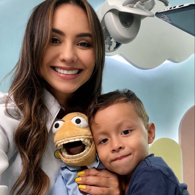 Paula Juliana Rojas Parra, Odontólogo Villavicencio