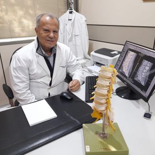 Acercar imagen: Fernando Augusto Larraguibel Salas, Traumatólogo Vitacura
