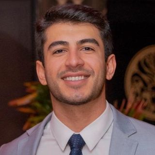 Dr. Henrique  Marcolino, Médico clínico geral Tubarão