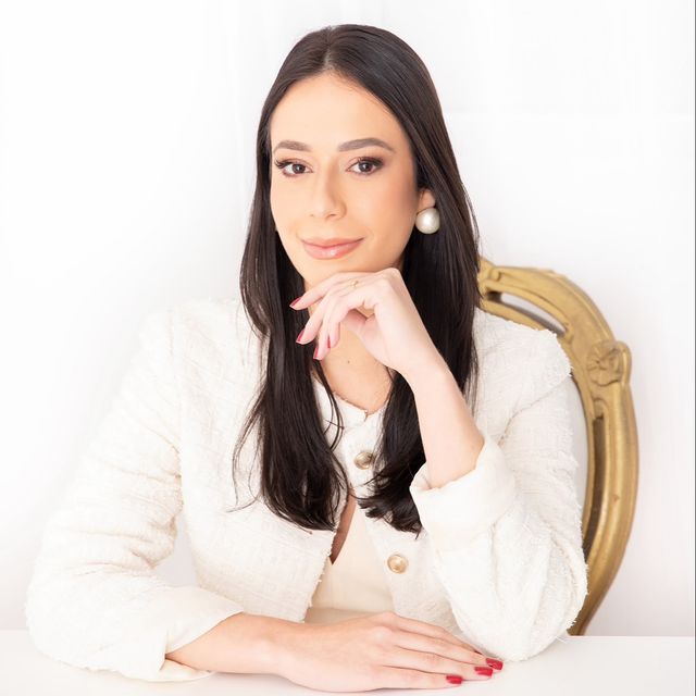 Ludmila Frutuozo, Ginecologista Rio de Janeiro