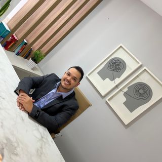 Dr. Giovanni  Rotundo Bueno