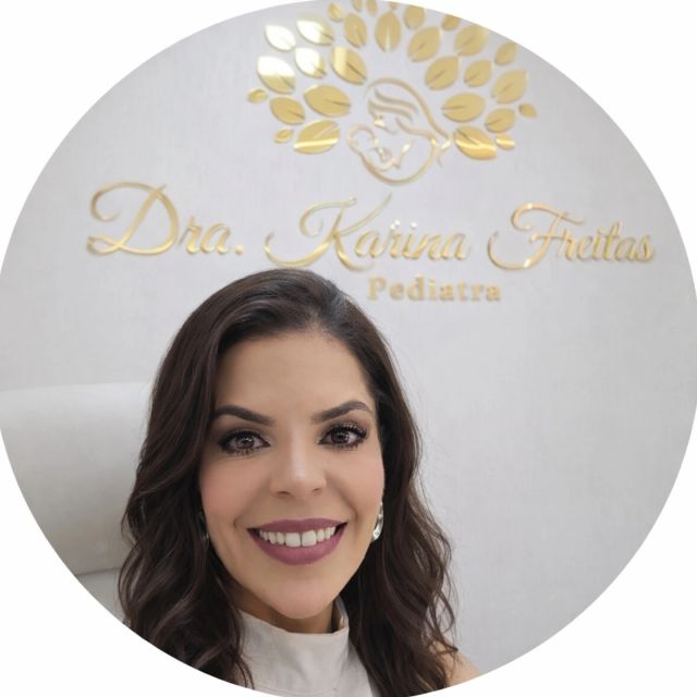 Karina Augusta Freitas, Pediatra Três Pontas