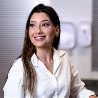 Ampliar imagem: Annelise Maria da Cruz, Dentista Campo Largo