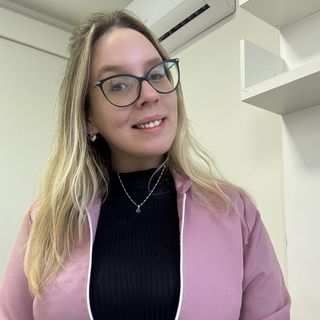 Ampliar imagem: Thainá Monticelli, Psicólogo Porto Alegre