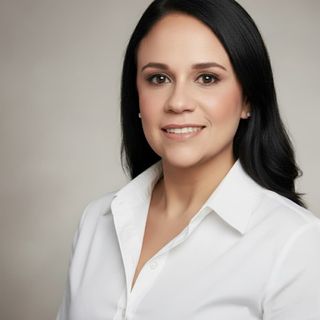 Dra. Mariana Romero Frias