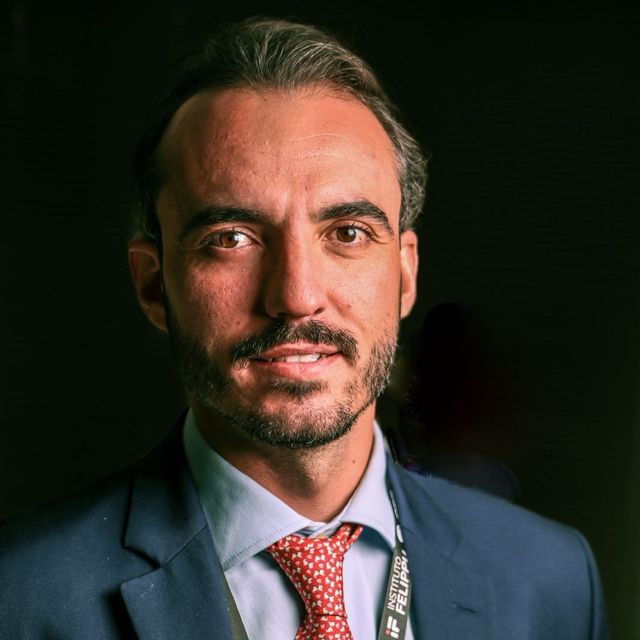 Rodrigo Alvarez, Otorrino Curitiba