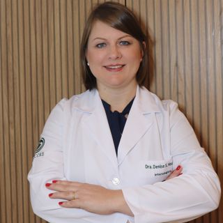 Dra. Denise Semchechen Hnatiuk