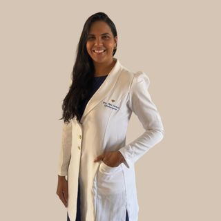 Ampliar imagem: Thais Zaranza, Oftalmologista Fortaleza