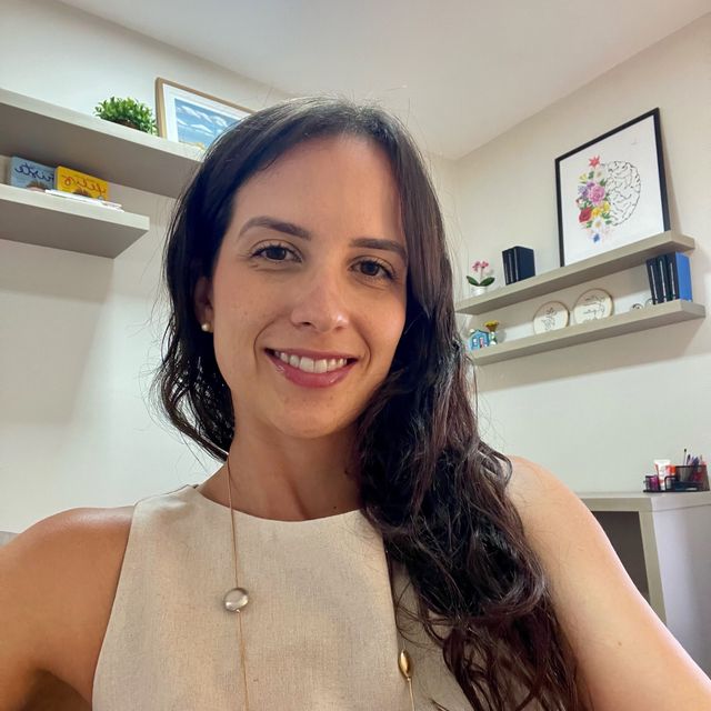 Larissa Spaziani, Psicólogo Ribeirão Preto