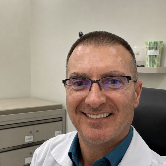 Ivandro  Teixeira Romagna, Médico clínico geral São José Dos Pinhais