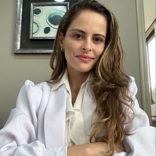 Dra. Priscila Bitencourt