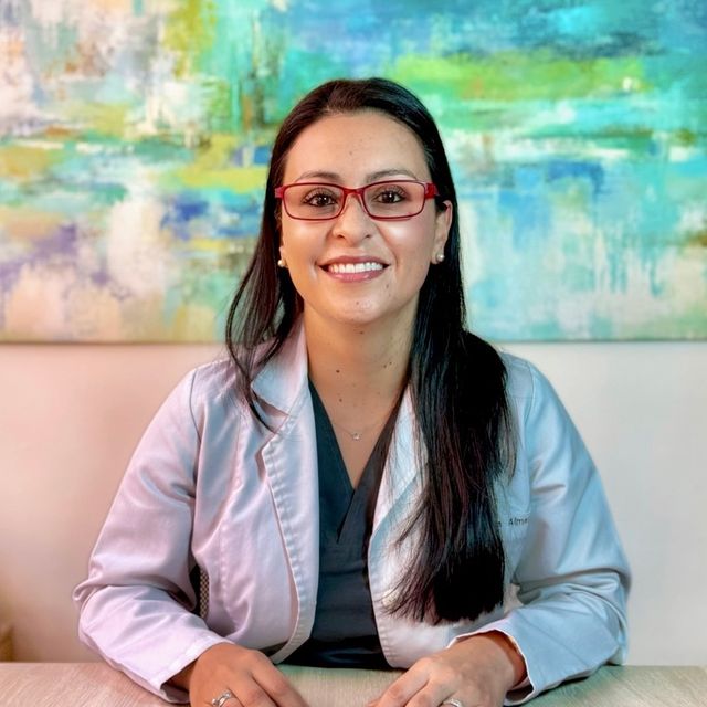 Diana  Almanza, Médico general Bogotá