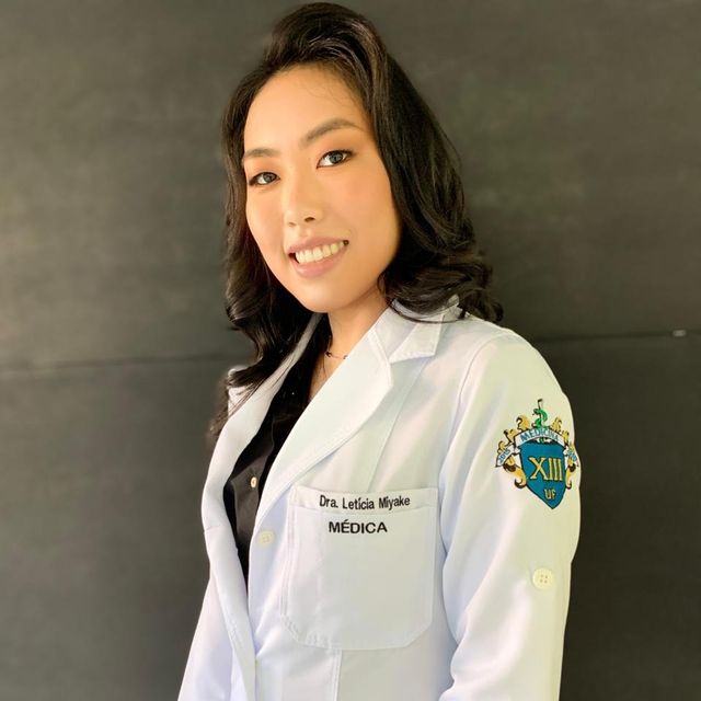 Letícia Miyake, Especialista em Clínica Médica Curitiba