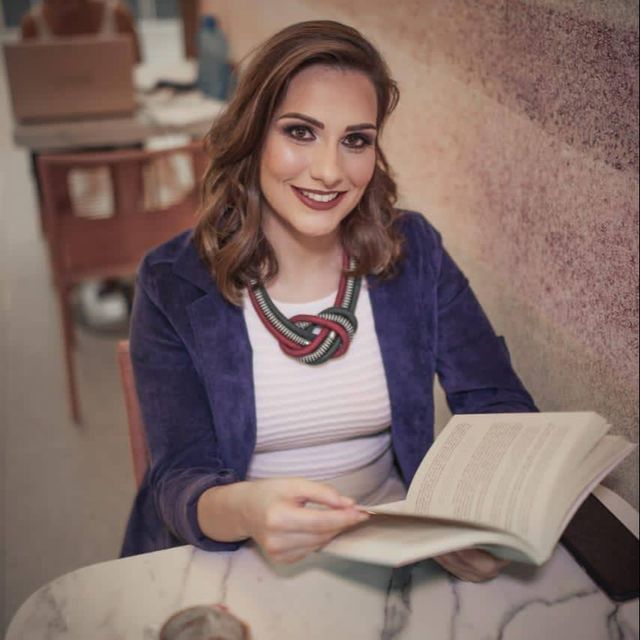 Mariana Lanza Guarnieri, Psicólogo Serra