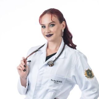 Ampliar imagem: Anna Júlia Omar, Ginecologista Itu