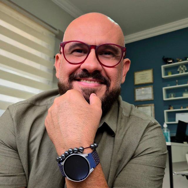 Luís Mello, Psicólogo Maringá