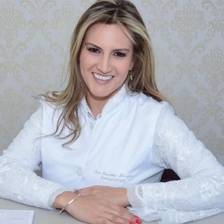 Carolini Moreira, Dermatologista Parobé