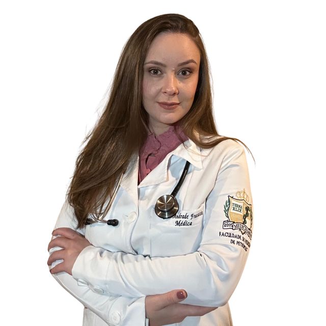Tayná Andrade Fracassio, Especialista em Clínica Médica Rio de Janeiro