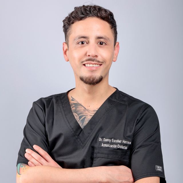 Danny Antonio  Escobar Herrera, Dentista Viña del Mar