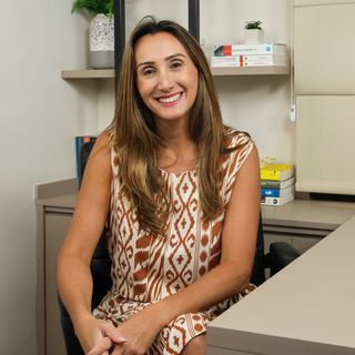 Dra. Paula Segamarchi
