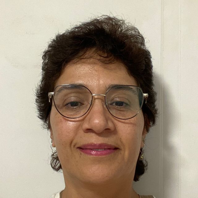 Lucía Astudillo Montecinos, Especialista en Medicina de Urgencia Santiago