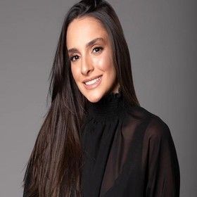 Ampliar imagem: Ingra Torres Goldfeld Neiva Moroni, Ginecologista Goiânia