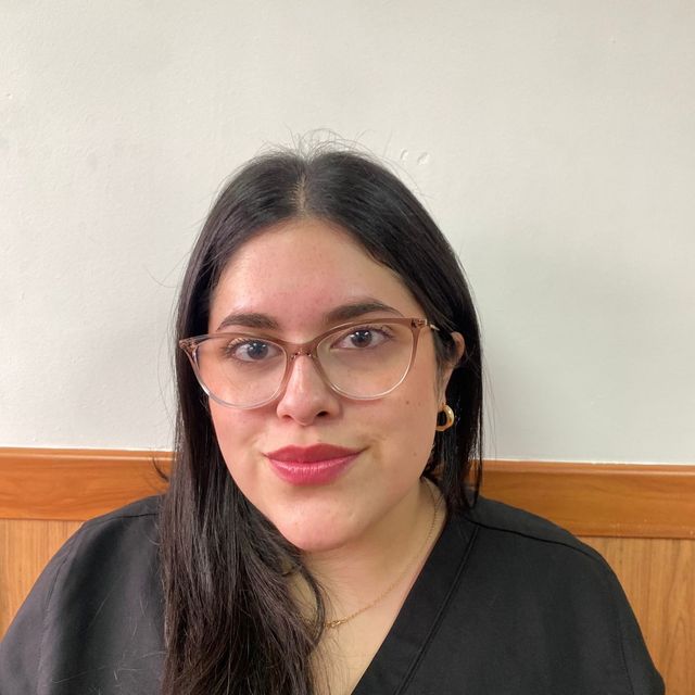 Javiera Izquierdo Fierro, Kinesiólogo Concepción