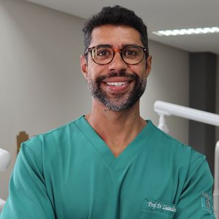 Dr. Luanderson Lopes Pereira