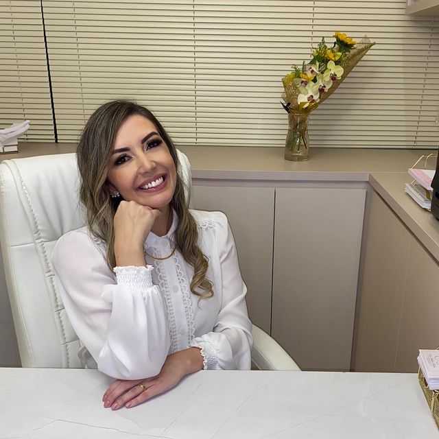 Indira Felício, Geriatra Vitória da Conquista
