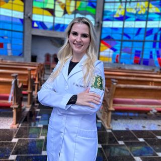 Mariana da Mata Gomes, Médico clínico geral Frutal