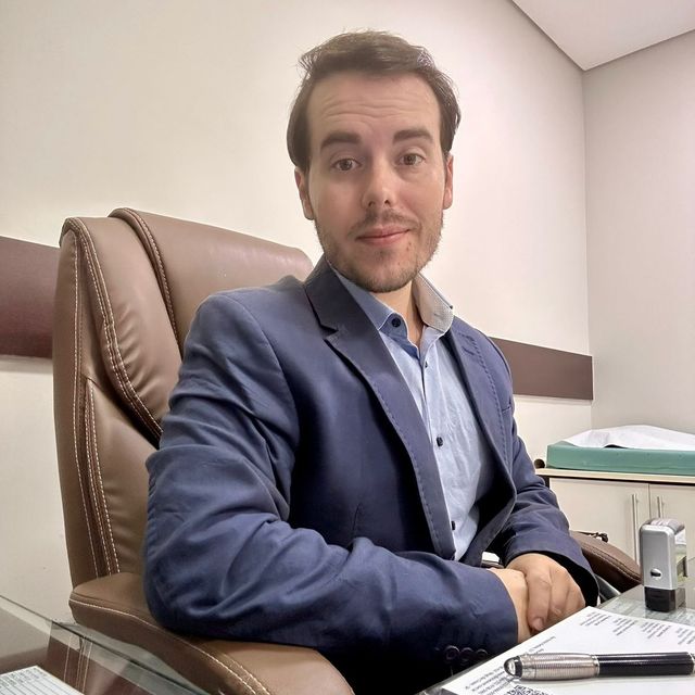 TIAGO  LORENZI DA ROCHA E SILVA, Ortopedista - Traumatologista São Paulo
