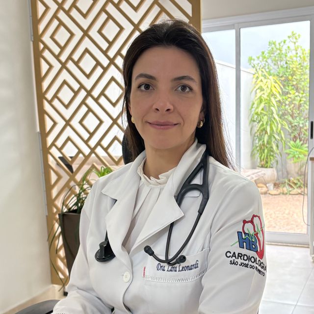 Lara  Leonardi, Cardiologista Franca