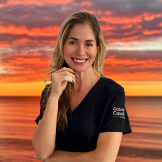 Gabriela Cavalheiro, Dentista Porto Alegre