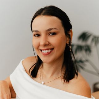 Ampliar imagem: Bruna Moura, Dentista Maceió