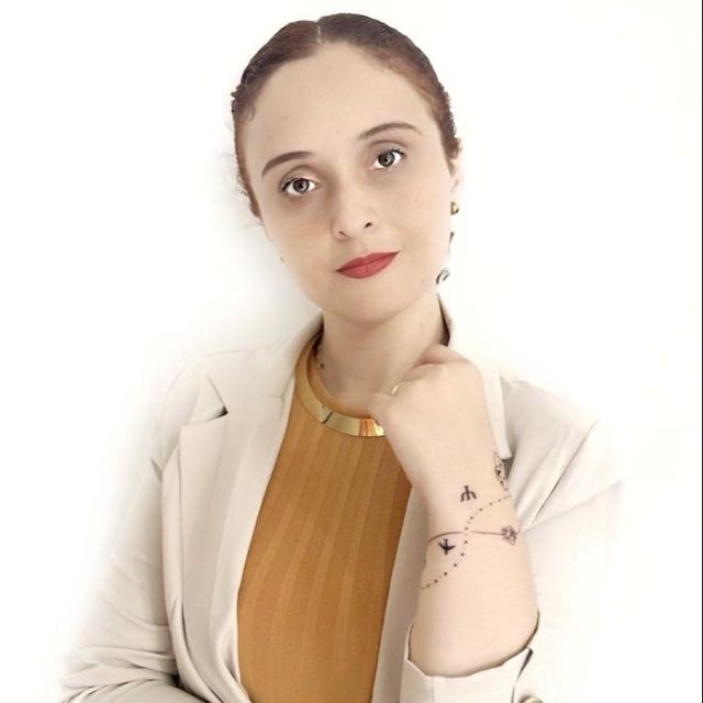 Cláudia Scheneider , Psicólogo Cajati