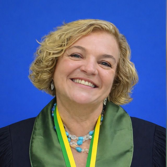 Andréa Povedano 