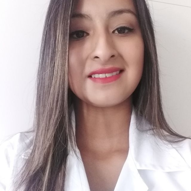 Vanessa Barriga, Médico general Arica