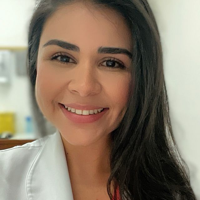 Aline Amoras, Pediatra São Paulo