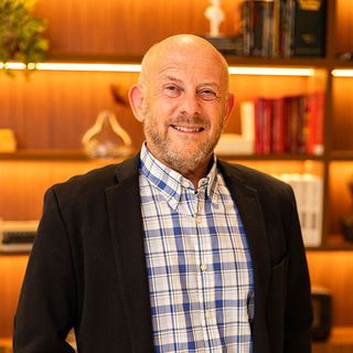 Ampliar imagem: Salmo Zugman, Psiquiatra Curitiba