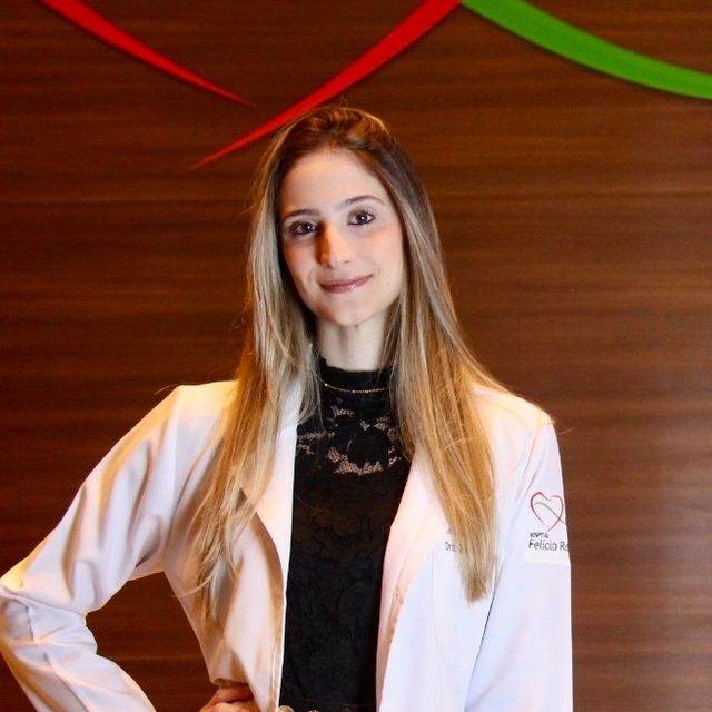 Juliana Bacha Carneiro, Médico clínico geral Belo Horizonte