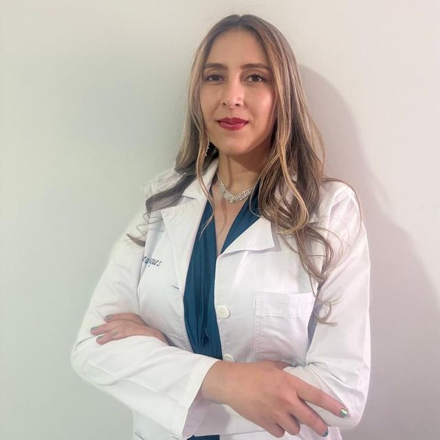 Andrea Márquez Castañeda, Ginecólogo Ibagué