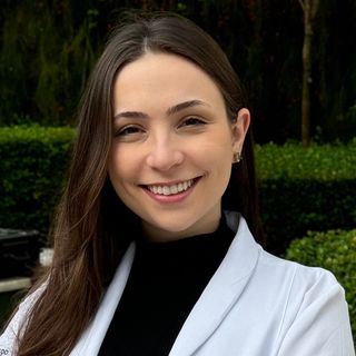 Ana Beatriz Brienze, Cirurgião oncológico Goiânia