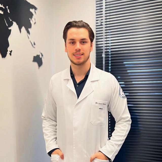 Lucas Maroneze, Psiquiatra Brasília